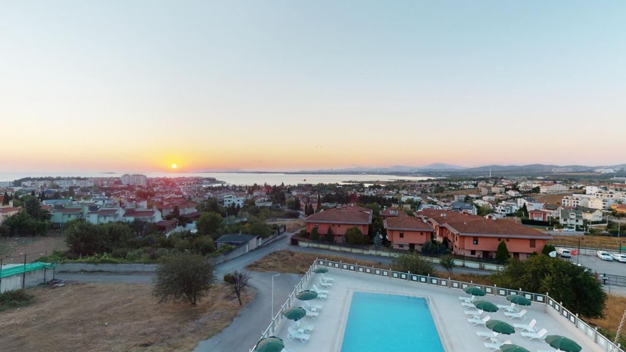 Double Royal Hotel Kocaeli Esterno foto