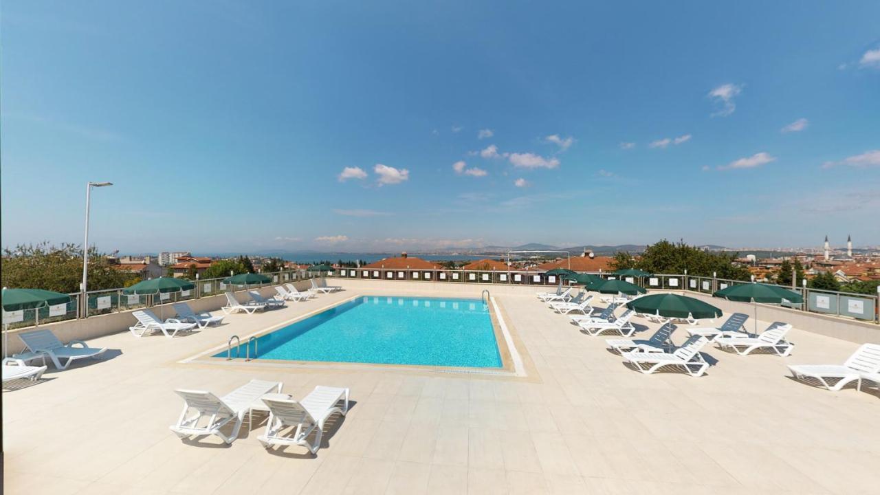 Double Royal Hotel Kocaeli Esterno foto