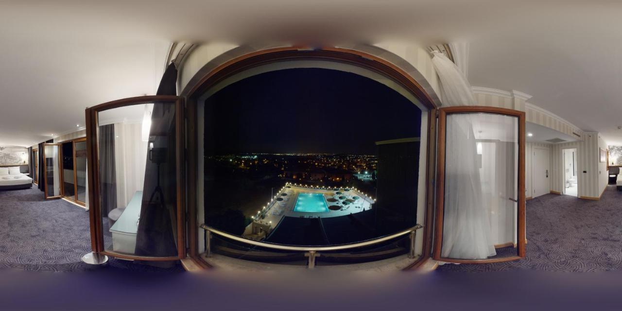 Double Royal Hotel Kocaeli Esterno foto