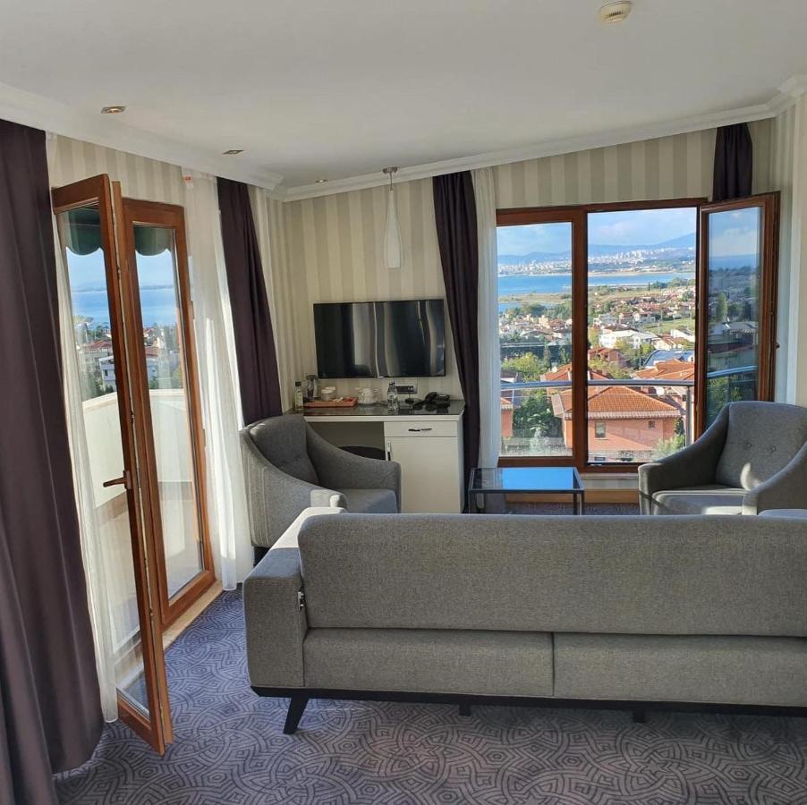 Double Royal Hotel Kocaeli Esterno foto
