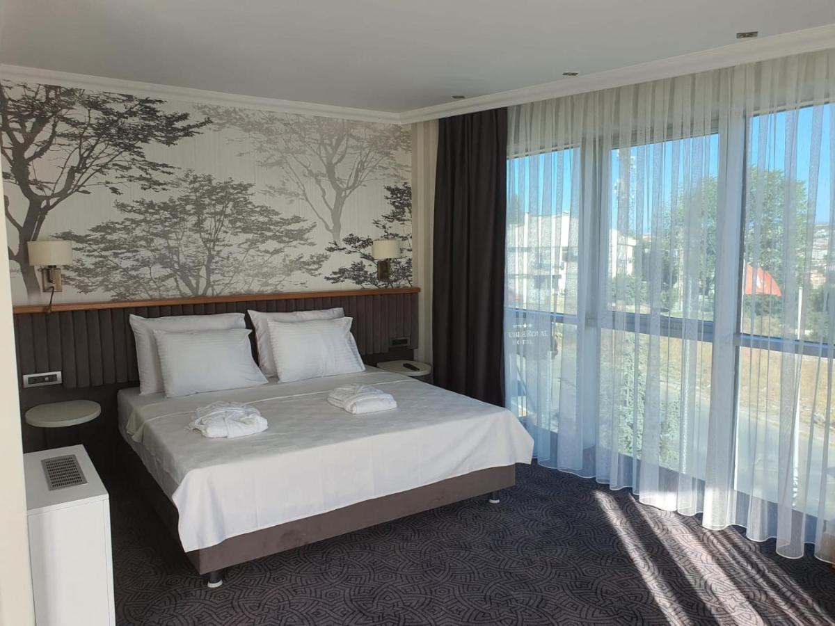 Double Royal Hotel Kocaeli Esterno foto