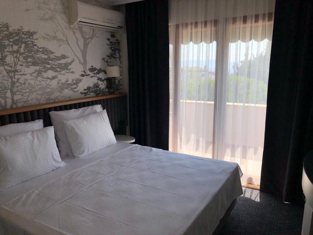 Double Royal Hotel Kocaeli Esterno foto