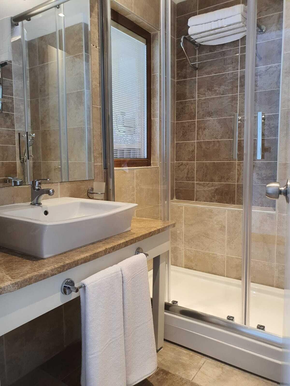 Double Royal Hotel Kocaeli Esterno foto