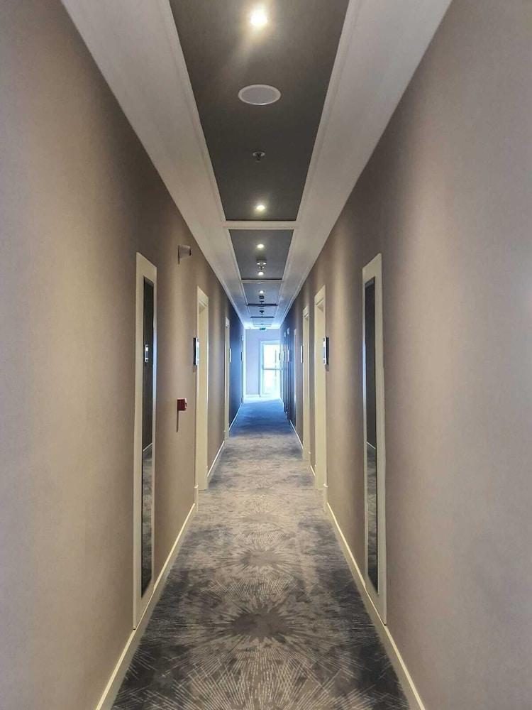 Double Royal Hotel Kocaeli Esterno foto