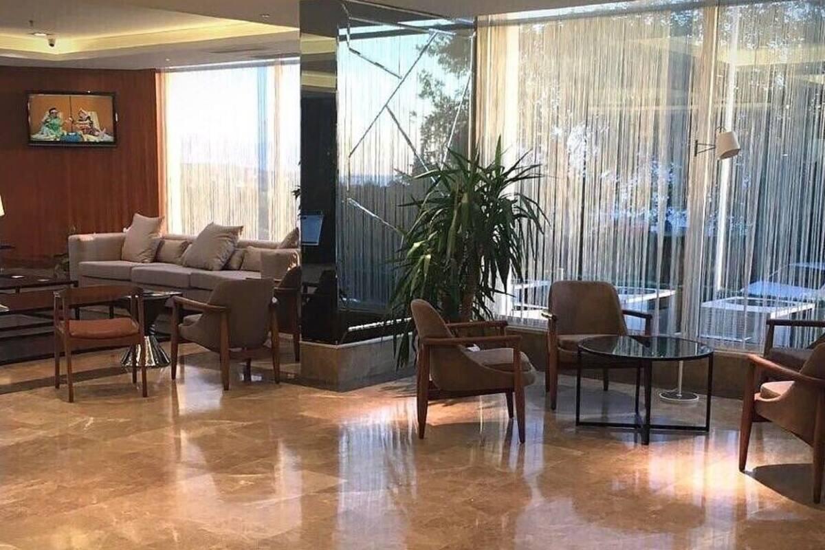 Double Royal Hotel Kocaeli Esterno foto
