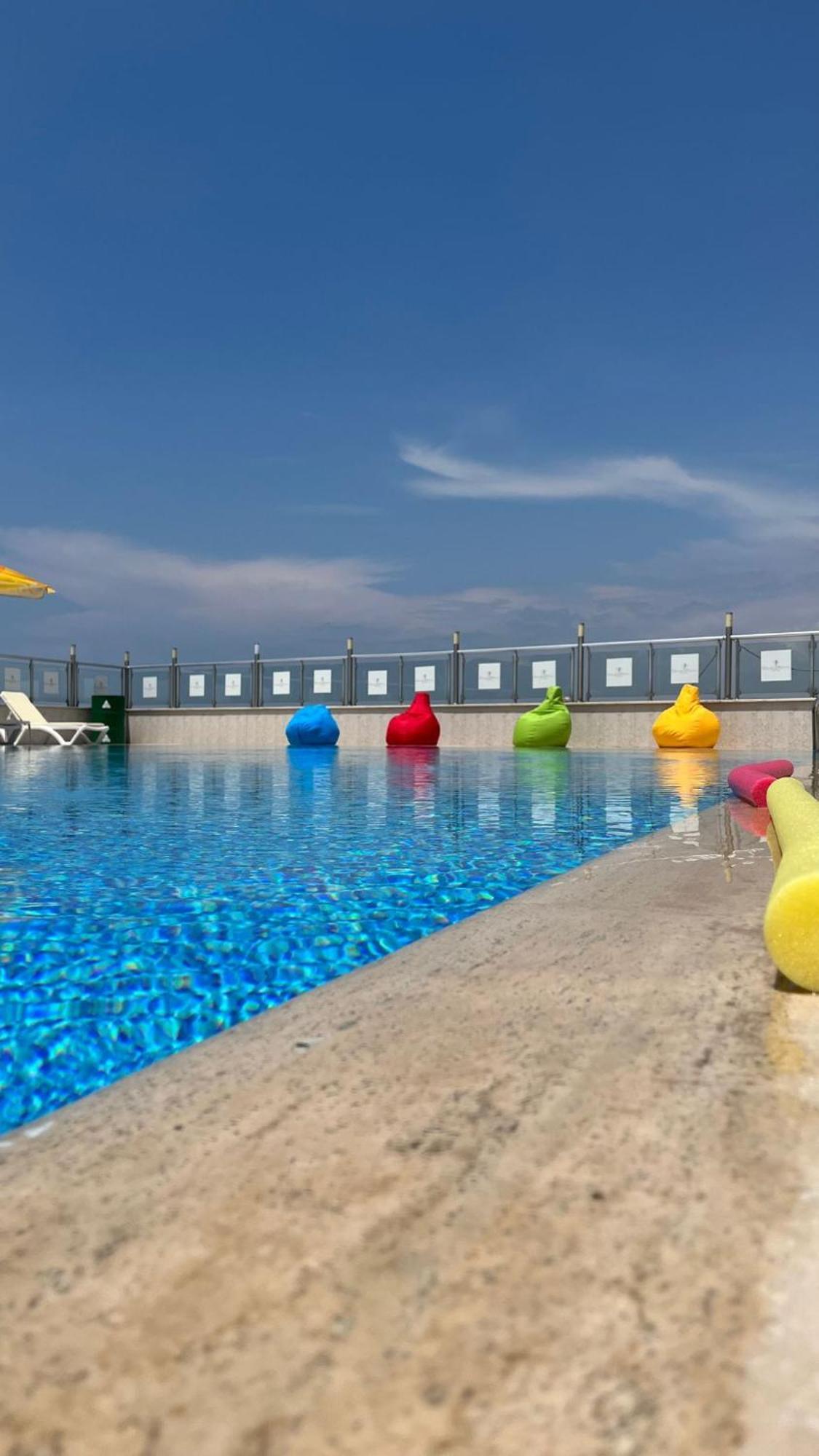 Double Royal Hotel Kocaeli Esterno foto