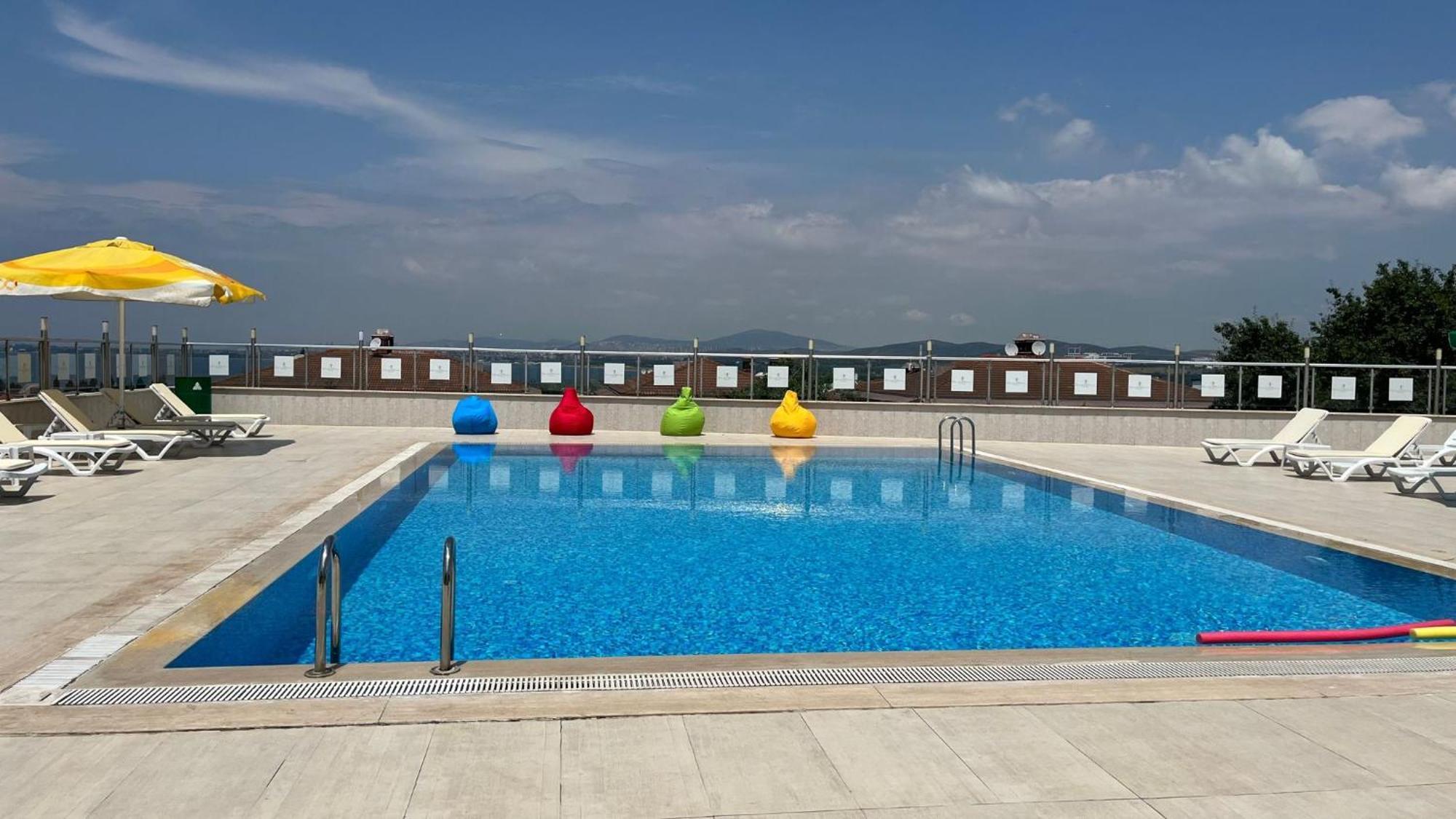 Double Royal Hotel Kocaeli Esterno foto
