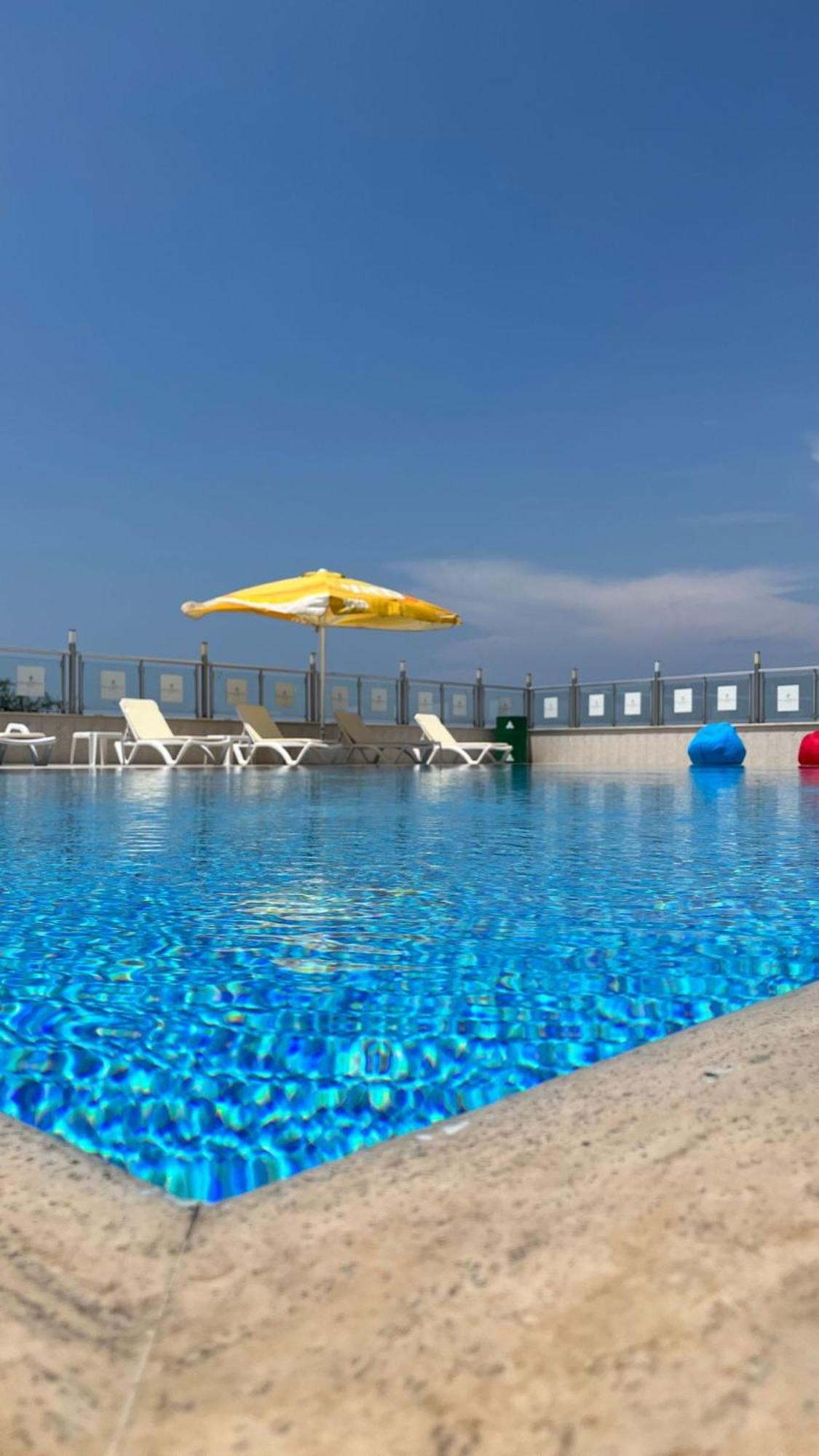 Double Royal Hotel Kocaeli Esterno foto